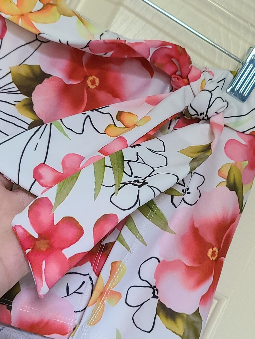 Athena Tropical Floral Bikini Swim Skirt Skort White Red Pink Hibiscus Size 8 - Picture 3 of 9